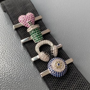 จี้โลหะประดับเพชรแบบหนีบสำหรับสายรัดข้อมือ Whoop 5.0 ขายส่ง - Product Image 1