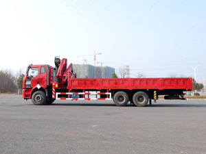 Grue <span class=keywords><strong>UNIC</strong></span> montée par <span class=keywords><strong>camion</strong></span> de grue mobile de FAW J6M 340HP 6X4 - Product Image 3