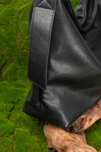 Black Oil-Wax Cowhide Fashion <b>Crossbody</b> Shoulder <b>Bag</b> with ZIP Closure Daily Commuting Handbag for All Seasons - Product Image 5