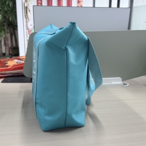 Eco-Friendly Waterproof Cooler Bag Vietnam Origin PP Woven Bopp Laminated Insulated Handled Style - Product Image 5