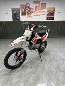Motor Off-Road Huayang TY150 dengan Tenaga Knalpot yang Kuat, Mesin <span class=keywords><strong>150cc</strong></span>, Kecepatan Maksimum 120km/jam - Model Mewah Bekas - Product Image 2