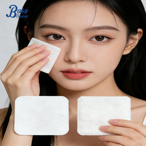 Serviette de Visage Carrée en Fibre de Bambou Douce et Hypoallergénique 10x10cm pour Homme, Femme, Fille et Garçon – Idéale pour le Démaquillage et l'Élimination de la Transpiration - Product Image 1