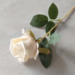 ईवान थोक वास्तविक स्पर्श रेशम छोटे गुलाब घर के सजावट के लिए लाल कृत्रिम फूल के लिए लाल कृत्रिम फूल