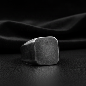 Anillo de Sello Cuadrado Punk de Acero Inoxidable 316 para Hombre, Plateado/Negro Cepillado, Estilo Audaz y Elegante, Estética Masculina, Uso Diario, Fiesta/Regalo - Product Image 1