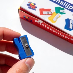 Taille-crayon portable en plastique à un trou, design simple, prix de gros direct usine, idéal pour les étudiants - Product Image 2