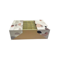 Boîte Cadeau de Dattes Dorées de Luxe Portable Haut de Gamme avec Calligraphie Arabe en Relief, Logo Personnalisé, Lamination Mate, Certifié Halal, Ramadan