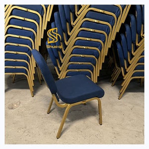 Chaises d'église empilables en métal traditionnelles de haute qualité avec coussins épais rembourrés rouges pour écoles et hôtels - Product Image 4