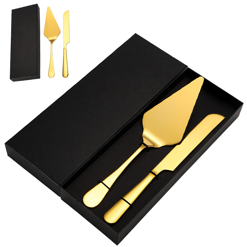 Ensemble couteau à gâteau et spatule dorés