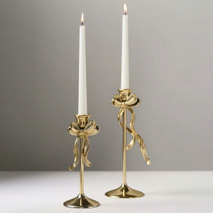 Ensemble de bougeoirs coniques en aluminium doré léger, style nœud papillon, support de bougie en métal de luxe, centre de table décoratif en gros pour mariage - Product Image 1