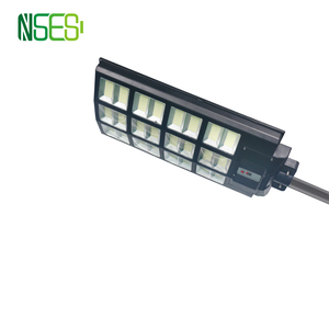 Lumen élevé tout en un lampadaires solaires 3000W 4000W 5000W LED extérieure étanche IP66 lampadaires pour Cites et Rural - Product Image 4