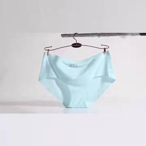 <span class=keywords><strong>Culotte</strong></span> de maternité sans couture sous-vêtements <span class=keywords><strong>taille</strong></span> basse en forme de V slips de <span class=keywords><strong>grossesse</strong></span> femmes enceintes Lingeries <span class=keywords><strong>grande</strong></span> <span class=keywords><strong>taille</strong></span> - Product Image 4