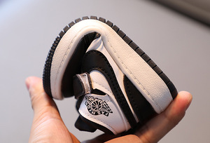 Sepatu Olahraga Anak Laki-laki dan Perempuan Model Terbaru Musim Semi dan Gugur, Sepatu Lari Bayi, Sepatu Anak Balita Berbahan Katun atau Lapisan Tunggal - Product Image 5