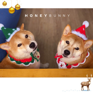 Chapeau de Noël tricoté à la main en fibre acrylique écologique pour chien, motif Père Noël et renne, couleur unie - Product Image 3