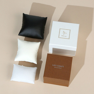 Boîtes d'emballage en carton rigide de luxe personnalisées écologiques pour montres à quartz avec insert en forme de petit coussin - Product Image 2
