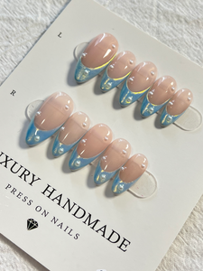 Venta al por mayor 10 piezas oro francés pintado a mano Gel prensa uñas hermosas de lujo hecho a mano acrílico uñas Prensa en alta calidad - Product Image 2