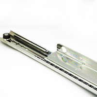 Glissière télescopique de table à roulement à billes en acier de 47mm Serie T47003 Extension synchrone à rouleau froid à membre stationnaire pour un usage domestique