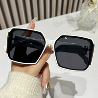 Kacamata Hitam Unisex Retro Eropa Amerika, Bingkai Penuh, Pelindung UV400, Trendi Kelas Atas, Fashion Outdoor, Lintas Batas 2026