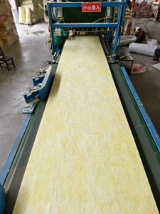 Isolamento Termico e <span class=keywords><strong>Fonoassorbente</strong></span> Ecologico 30kg/m per Pareti e Tetti di Edifici, Rotoli e Fogli di Lana di Vetro - Product Image 4