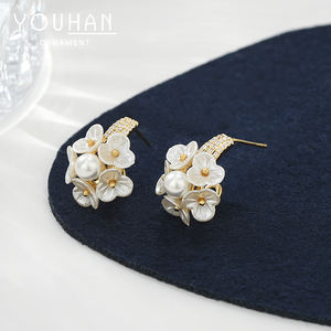 ED68483 Boucles d'oreilles rétro pétale de coquillage français pour la conception de valeurs aberrantes féminines - Product Image 2