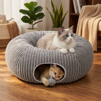 Tunnel rond en feutre pour chat avec jouets interactifs, tube pour chat avec jouets pour chatons d'intérieur, tunnel de jeu pliable quatre saisons