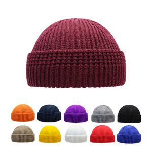 Gorro de Punto Personalizado de la Marca UG, Invierno 2022, 100% Acrílico, Cálido, con Borde Plegado, para Hombre y Mujer, para Uso en Exteriores - Product Image 1