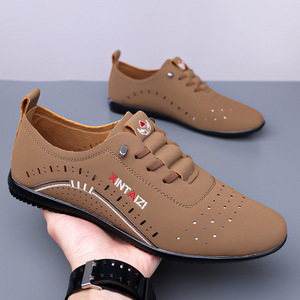 XINTAEZ Mocassins en cuir pour hommes, semelle souple, ajourés, respirants, chaussures décontractées, beige, taille 40 - Product Image 2