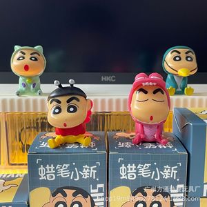 Décorations de gâteaux surgelés faites à la main Crayon Shin Cadeau d'anniversaire pour fille mignonne Ornements tendance Nouvelles boîtes à surprises de dessins animés <span class=keywords><strong>DOULUO</strong></span> Plastique - Product Image 5