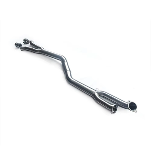 Le tuyau d'échappement performant de la <span class=keywords><strong>BMW</strong></span> M2 G87 3.0T 2023 s'adapte parfaitement au tuyau intermédiaire de l'échappement, créant un son sportif - Product Image 2