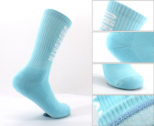 <span class=keywords><strong>Calcetines</strong></span> deportivos personalizados de alta calidad al por mayor para <span class=keywords><strong>hombre</strong></span>, con diseño de punto estampado, para ciclismo, con puño inferior elástico de secado rápido. - Product Image 6