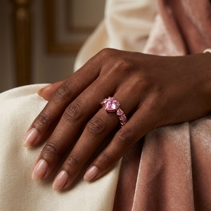 Bague romantique en zircon cubique rose en forme de cœur pour femme, plaquée or rose, alliance éternité, bijoux d'anniversaire et de mariage, vente en gros - Product Image 2