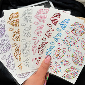 1 feuille d'autocollants de tatouage 3D sexy en diamant <span class=keywords><strong>rouge</strong></span> <span class=keywords><strong>rose</strong></span> pour les lèvres, le visage, les yeux, le corps, strass, décoration de maquillage pour la fête de la Saint-Valentin - Product Image 1