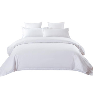 <span class=keywords><strong>Set</strong></span> di biancheria da letto per Hotel in raso di puro cotone bianco 300TC copripiumino a righe con copripiumino piatto personalizzato - Product Image 1