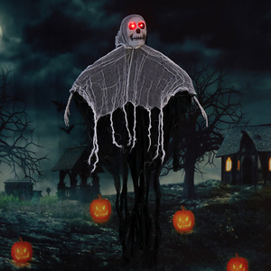 Decorazione di Halloween, Fantasma Luminoso Attivato dal Suono, Teschio in Tessuto e Garza da Appendere per Ingresso Casa Stregata, Prop Horror per Adulti - Product Image 2
