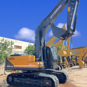 Grande Vente : Excavatrice Hyundai 220LC-9S d'occasion d'origine coréenne, 22 tonnes, reconditionnée, sur chenilles - Product Image 4