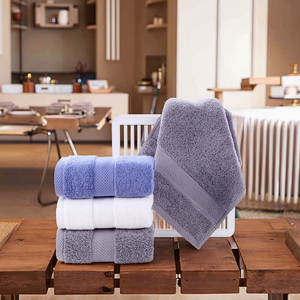 <span class=keywords><strong>Serviette</strong></span> de bain en coton épaissie, absorbante douce avec logo brodé, combinaison d'étiquetage de <span class=keywords><strong>cheveux</strong></span> pour un usage domestique Vente à chaud <span class=keywords><strong>Amazon</strong></span> - Product Image 4