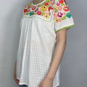 OEM Women's Casual Cotton Blouse With Short Sleeves O Neck Custom Embroidery Blouse - Product Image 3