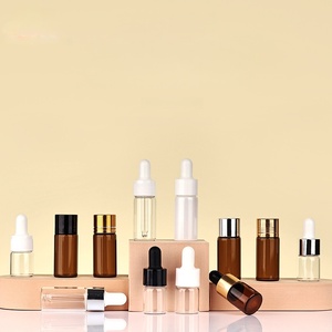 Flacone Contagocce in Vetro Ambrato Satinato da 30ml con Tappo Nero per Estratti Erboristici e Tinture - Product Image 1