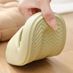 Chaussons personnalisés pour mariage, pantoufles personnalisées pour cadeaux de mariage, chaussures de piscine, de plage et de salle de bain, sandales d'intérieur - Product Image 4