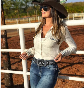 Ceintures occidentales personnalisées en cuir PU à paillettes brillantes en cristal grande <span class=keywords><strong>boucle</strong></span> en alliage de couleur <span class=keywords><strong>blanche</strong></span> de créateur pour un usage quotidien Western - Product Image 5