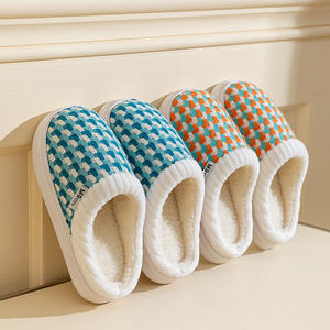 Nouvelle collection 2025, pantoufles d'intérieur pour l'hiver, antidérapantes et isolantes thermiquement, PVC - Product Image 2