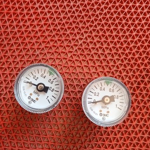 เกจวัดแรงดันแบบอนาล็อก SMC 0-1 MPa สำหรับงานอุตสาหกรรม รุ่น G36-10-01 - Product Image 1