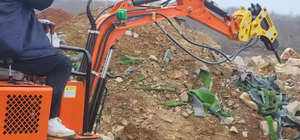 Martillo Hidráulico Tipo SIDE SB 05 Certificado, Nuevo Motor para Miniexcavadoras Bobcat, Minicargadoras de 0.8-2.5 Toneladas, Trabajos de Demolición 1 - Product Image 2