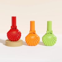 Flacon de vernis à ongles UV en gel de 18 ml, forme coquillage unique, finition de surface personnalisée, flacon cosmétique liquide pour marque de beauté