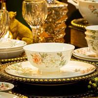 Service de vaisselle de luxe en porcelaine fine à motifs floraux, compatible lave-vaisselle, micro-ondes et four, idéal pour la maison et les banquets de mariage