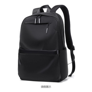 Mochila de Viaje Negra Grande Impermeable Personalizada, Mochila Ligera para Computadora, Mochila Escolar - Product Image 1