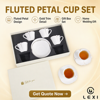 Ensemble de tasses à thé et soucoupes en porcelaine blanche à cannelures, bordure dorée, bord festonné en forme de pétale, dans un coffret cadeau pour la maison ou un cadeau de mariage