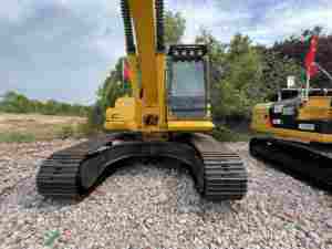 Escavatore Cingolato KOMATSU PC240 125 Usato in Buone Condizioni per Costruzioni Stradali, Macchinari Europei, Escavatori Usati - Product Image 6