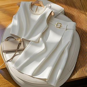 Conjunto de 2 piezas de moda de alta gama para mujer: Top sin mangas y falda de medio cuerpo, sin collar - Product Image 4