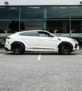 ชุดแต่ง Lamborghini URUS S รุ่น 1016 สไตล์ ประกอบด้วยลิ้นหน้า สเกิร์ตข้าง ดิฟฟิวเซอร์ สปอยเลอร์ ฝากระโปรง ซุ้มล้อ สำหรับ URUS รุ่นใหม่ เพิ่มความโดดเด่นให้กับสไตล์รถ - Product Image 5