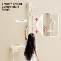 Ensemble de douche mural moderne style crème pour usage domestique, avec pommeau de douche pressurisé, jets de massage et de pluie, design sans douchette supérieure